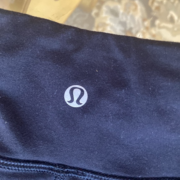 Lululemon Gold Foil Leggings - Picture 5 of 9
